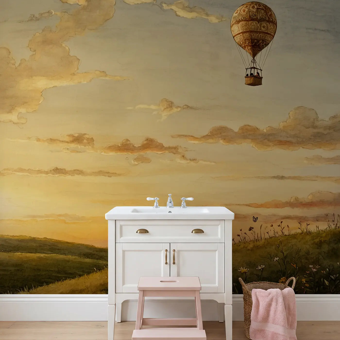 Single Ornate Balloon Vast Wallpaper Mural in playroom setting by Whimsy Tots